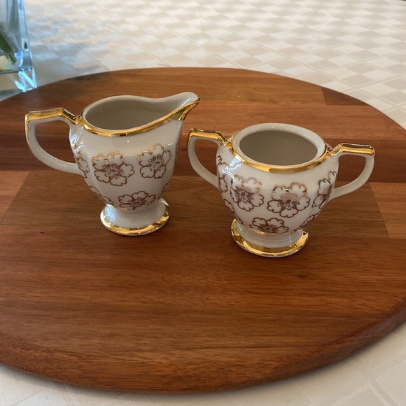 Vintage Kingwood China cream and sugar set. - Picture 5 of 5